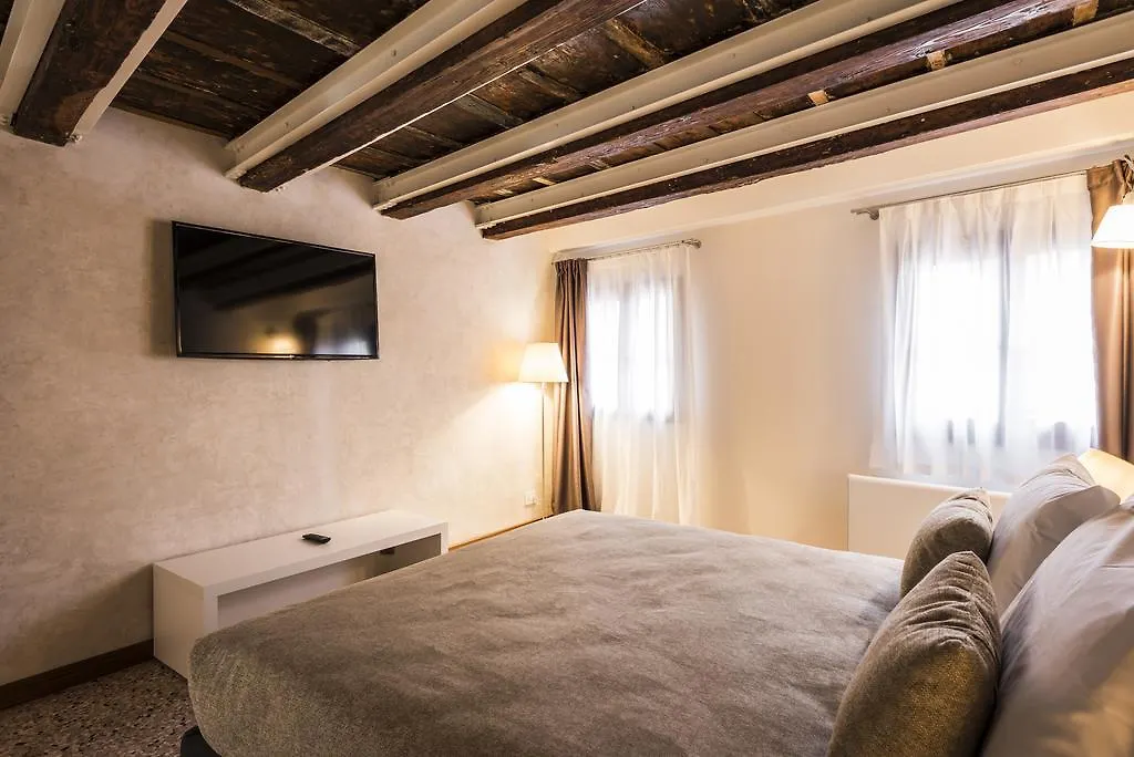 Myplace Campo Santa Margherita Apartments Venice