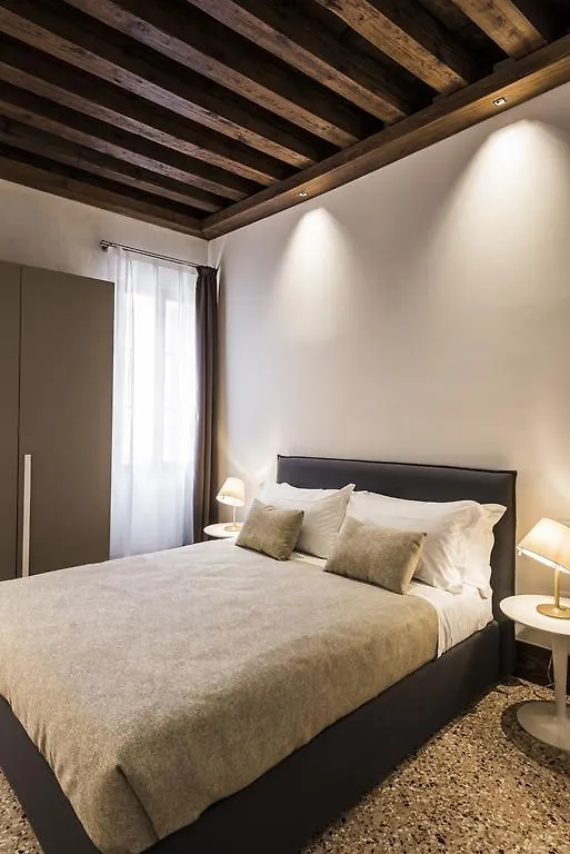 Myplace Campo Santa Margherita Apartments Venice