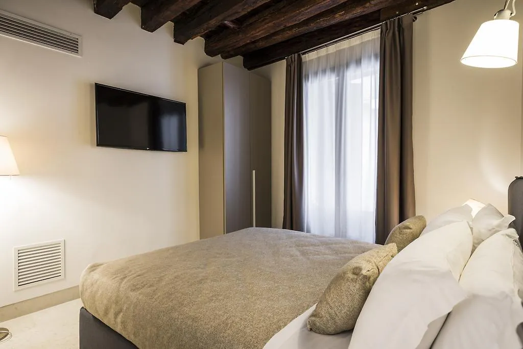 Myplace Campo Santa Margherita Apartments Venice