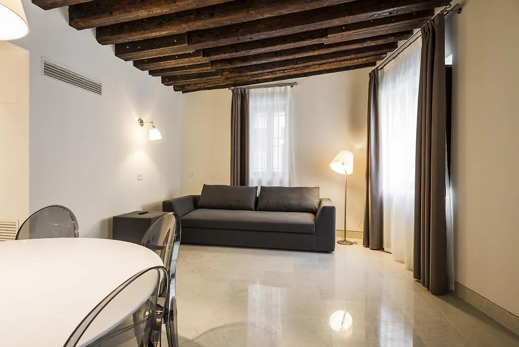 Myplace Campo Santa Margherita Apartments Venice