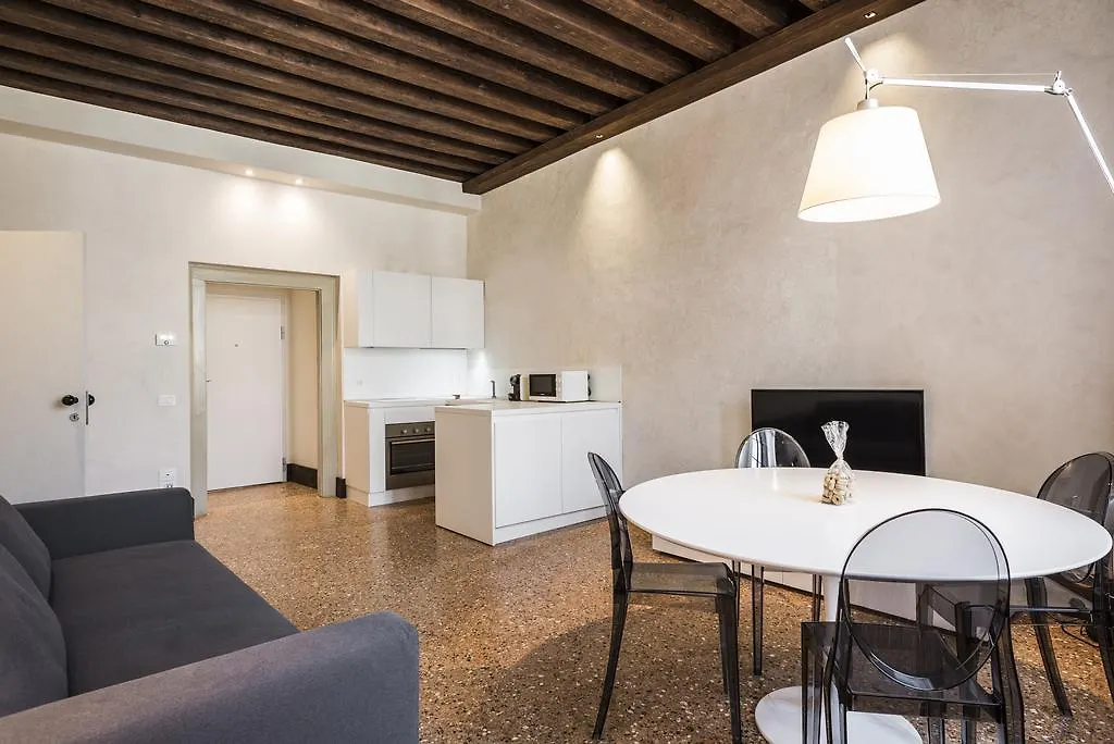 Myplace Campo Santa Margherita Apartments Venice